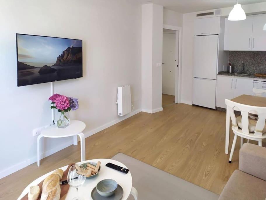 0143 Apartamento Nuevo Y Centrico Vigo Exterior photo
